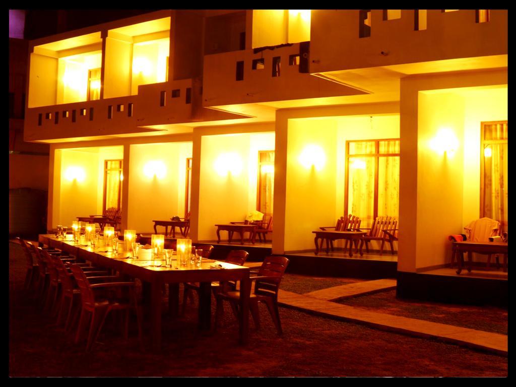 Serenity Resort & Spa Mirissa Exterior foto
